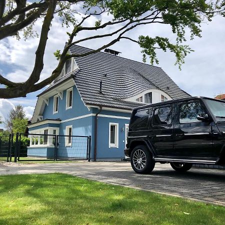 Ostseelagune Zingst, Exklusive Dhh, Strandnah, Sauna, Kamin, 3 Sz, 2 Baeder, Glasfaser, Haustierfrei, Garten Mit Suedterrasse, E-Ladesaeule, 2 Stellplaetze, Strandkorb, Fahrradschuppen, Waschmaschine, Trockner, Nichtraucher Exterior photo