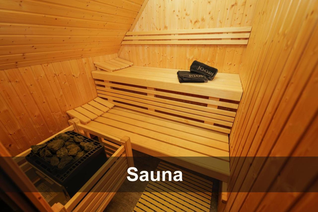 Ostseelagune Zingst, Exklusive Dhh, Strandnah, Sauna, Kamin, 3 Sz, 2 Baeder, Glasfaser, Haustierfrei, Garten Mit Suedterrasse, E-Ladesaeule, 2 Stellplaetze, Strandkorb, Fahrradschuppen, Waschmaschine, Trockner, Nichtraucher Exterior photo