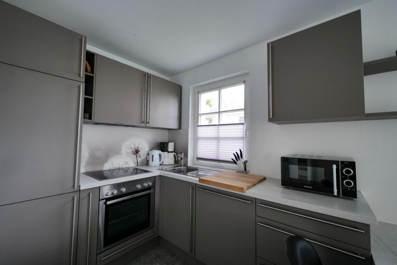 Ostseelagune Zingst, Exklusive Dhh, Strandnah, Sauna, Kamin, 3 Sz, 2 Baeder, Glasfaser, Haustierfrei, Garten Mit Suedterrasse, E-Ladesaeule, 2 Stellplaetze, Strandkorb, Fahrradschuppen, Waschmaschine, Trockner, Nichtraucher Exterior photo