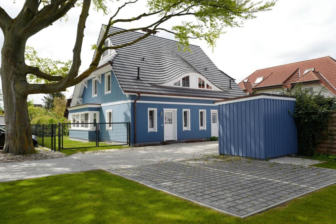 Ostseelagune Zingst, Exklusive Dhh, Strandnah, Sauna, Kamin, 3 Sz, 2 Baeder, Glasfaser, Haustierfrei, Garten Mit Suedterrasse, E-Ladesaeule, 2 Stellplaetze, Strandkorb, Fahrradschuppen, Waschmaschine, Trockner, Nichtraucher Exterior photo