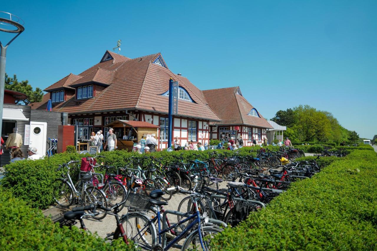 Ostseelagune Zingst, Exklusive Dhh, Strandnah, Sauna, Kamin, 3 Sz, 2 Baeder, Glasfaser, Haustierfrei, Garten Mit Suedterrasse, E-Ladesaeule, 2 Stellplaetze, Strandkorb, Fahrradschuppen, Waschmaschine, Trockner, Nichtraucher Exterior photo