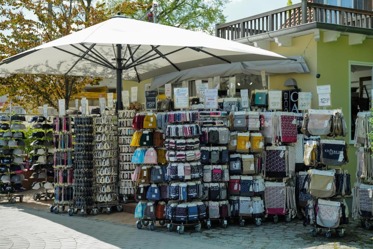 Ostseelagune Zingst, Exklusive Dhh, Strandnah, Sauna, Kamin, 3 Sz, 2 Baeder, Glasfaser, Haustierfrei, Garten Mit Suedterrasse, E-Ladesaeule, 2 Stellplaetze, Strandkorb, Fahrradschuppen, Waschmaschine, Trockner, Nichtraucher Exterior photo