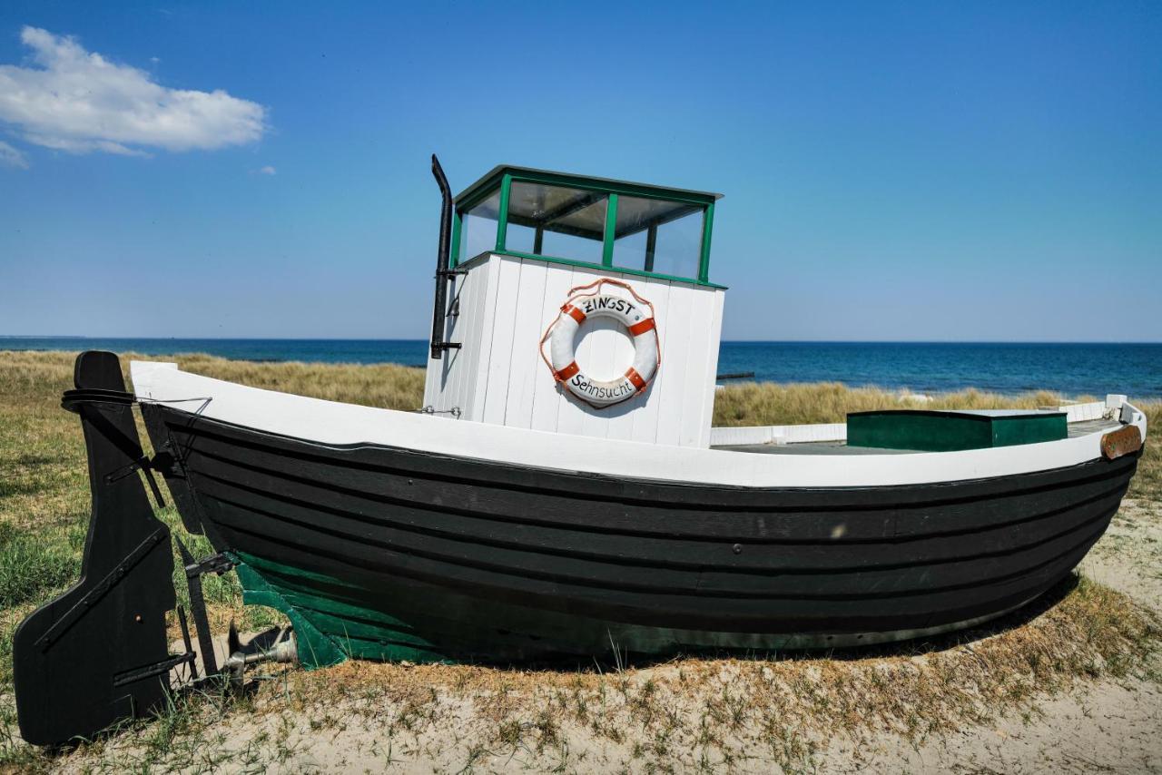 Ostseelagune Zingst, Exklusive Dhh, Strandnah, Sauna, Kamin, 3 Sz, 2 Baeder, Glasfaser, Haustierfrei, Garten Mit Suedterrasse, E-Ladesaeule, 2 Stellplaetze, Strandkorb, Fahrradschuppen, Waschmaschine, Trockner, Nichtraucher Exterior photo