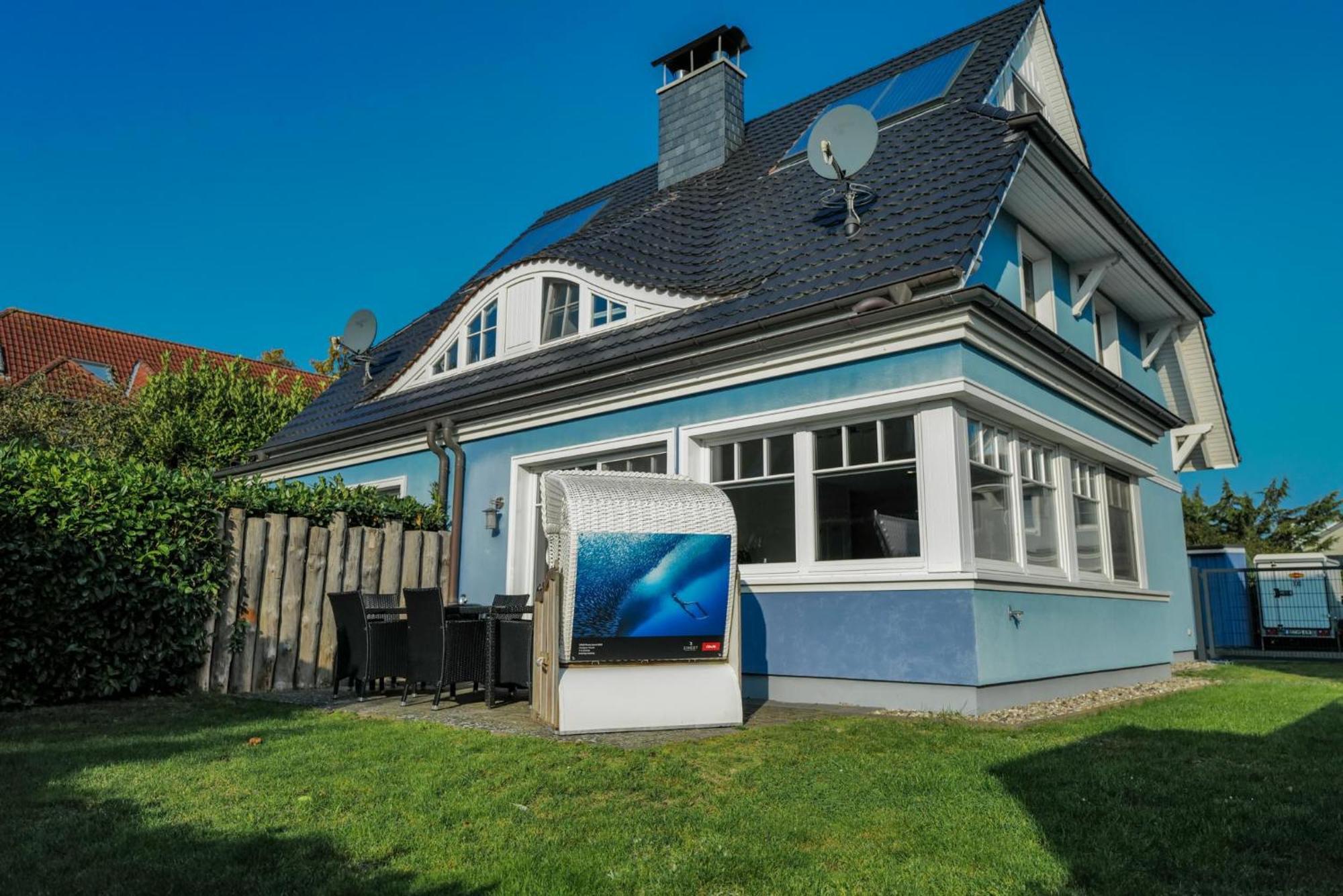 Ostseelagune Zingst, Exklusive Dhh, Strandnah, Sauna, Kamin, 3 Sz, 2 Baeder, Glasfaser, Haustierfrei, Garten Mit Suedterrasse, E-Ladesaeule, 2 Stellplaetze, Strandkorb, Fahrradschuppen, Waschmaschine, Trockner, Nichtraucher Exterior photo